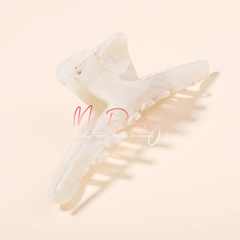 d8c034f9-53a1-406c-8dd1-87d446ac02e9
