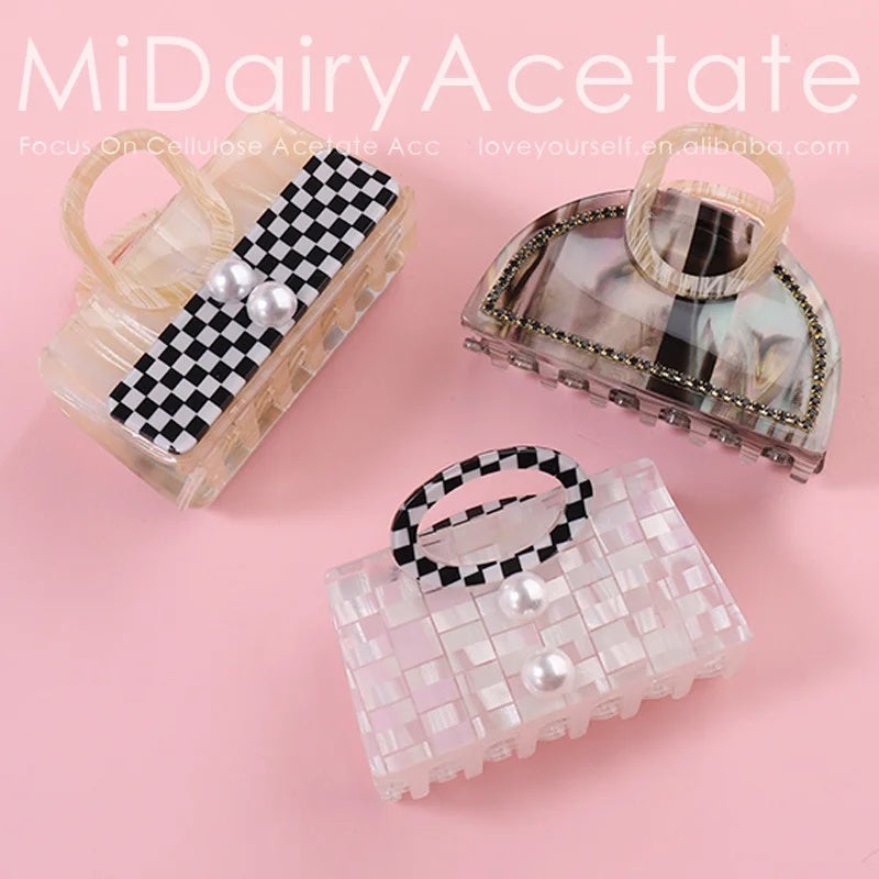 2d4d1222-1acc-4ddf-98ff-70123a0f87d1